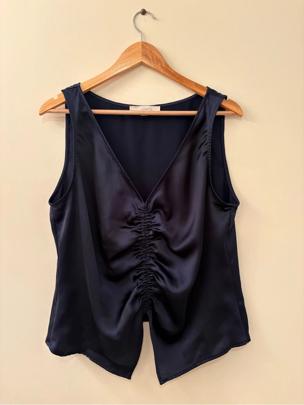 LOFT Navy Satin Clinched Tie Shell in Size Large